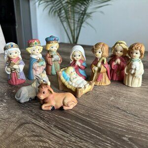 Set of 10, Vintage Christmas Nativity Porcelain Figures.